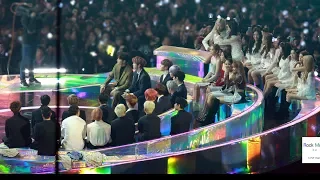 BTS top10 수상소감 듣고 있는 (블랙핑크, 워너원, 로이킴, 모모랜드)[4K 직캠]@181201