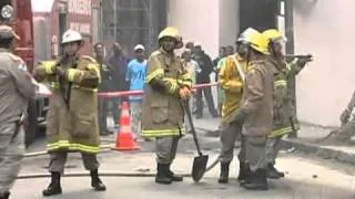 Morte por gás nunca mais - Bueiro explode no centro do Rio.