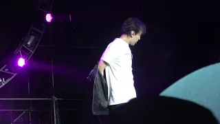 Chengdu Dimash Kudaibergen performance in the rain Чэнду Димаш Кудайберген под дождем