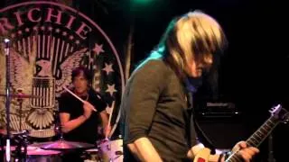 Richie Ramone Performs "Somebody Put Something In My Drink" in Hamilton (2014)