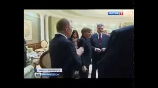 11.02.2015-ПУТИН ВЫТИРАЕТ РУКИ ПОСЛЕ ПОРОШЕНКО