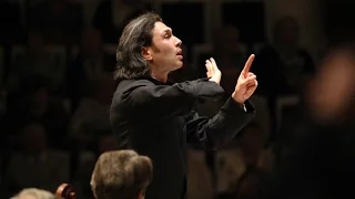 Владимир Юровский дирижирует и рассказывает // Vladimir Jurowski conducts and telling