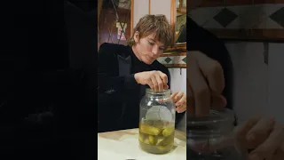 Jordan Barett tries pickles