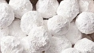 Almond Snowballs | Christmas Cookies