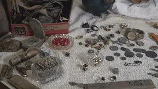 Knoxville couple finds items that were stolen 17 years ago