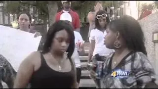 Relatives of man killed by police 'want justice'   wwltv.com New Orleans.mp4