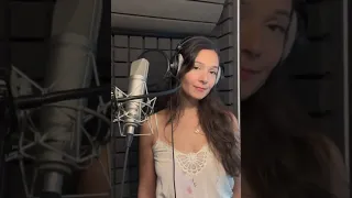 Fuir le bonheur de peur qu'il ne se sauve - Laura Kleinas (Cover Jane Birkin)