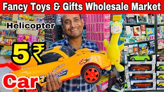 Cheapest Toys & Gifts Wholesale/Retail Market In Delhi | Sadar Bazar |Smart Cars, Helicopter Vlog165