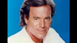 Julio Iglesias - Ne T'en Va Pas  Je T'aime with Lyrics .flv (Click the Description)