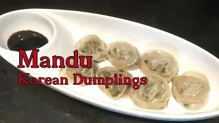 Mandu (Korean Dumplings) | 만두 만들기 [Yejinberry]