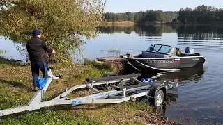 Волжанка 46 фиш.Спуск лодки на воду.