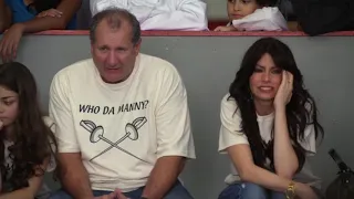 Modern Family 1x07 - Manny's Fencing Competition