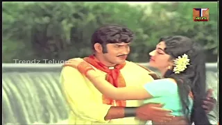 Thalaku Neellosukuni Video song | Mayadari Malligadu Movie sogns | Krishna | Manjula | Trendz Telugu