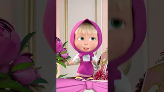 What we have here? 🤔👀 #Saycheese #MashaAndTheBear #Shorts #cartoonforkids #kids