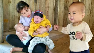 Single mother raising two children alone - Build wooden stilt houses