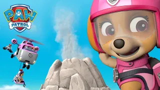 Skye zachraňuje tigříky před sopkou! - Tlapková Patrola PAW Patrol - pohádky pro děti