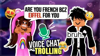 😂😂Using FUNNY PICK UP LINES in Roblox VOICE CHAT!