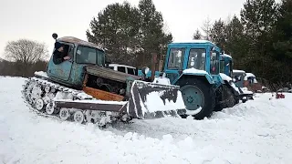 Аврал.  Только "Казахстан ДТ-75". Под снегом все местные дороги и улицы загородных посёлков