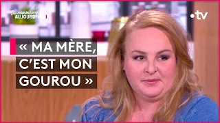 Jehanne a grandi dans un groupe sectaire : "tout était malsain" - Ça commence aujourd'hui