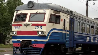 Электропоезд ЭР9Т-728 "Рось" следует на Одессу-Главную