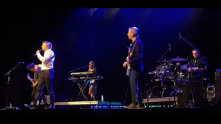 Johnny Hates Jazz. Magnetized. Live