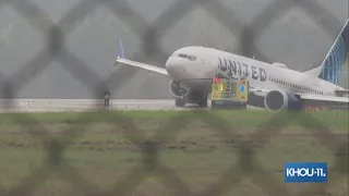 Breaking: United plane evacuated after landing issue at Bush Airport Friday morning, Houston Airport