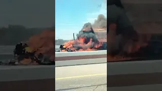 fuerte incendio en el 35 ,milla 10 de Laredo Texas