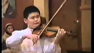 11 Year Old Violin Prodigy Chuanyun Li(李传韵) Plays Bach and Paganini - 1991 Wieniawski Competition