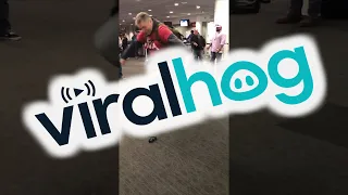 Man Creating a Scene at Seattle Airport Breaks into Song || ViralHog