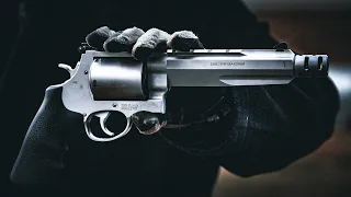 .500 Magnum Revolver. Smith & Wesson Performance Center