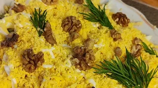 салат с черносливом и куриной грудкой