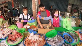 金獅湖市場海鮮拍賣興達港王中皇海鮮叫賣