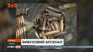 Вибух снаряда у селі Конотопи на Львівщині: там виявили цілий арсенал зброї на приватному подвір'ї
