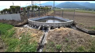 西天竜幹線水路円筒分水工群①（長野県上伊那郡辰野町）