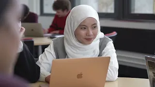 Safiyya from Malaysia | Study Business at the University of Canterbury