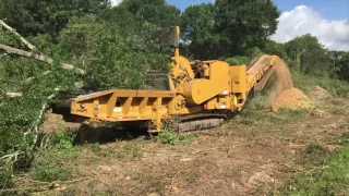 Massive landclearing HG6800TX horizontal grinder