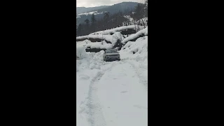 Jeep Compass Limited 4×4 snow off road.