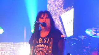 WASP - Crazy, Live Madrid 23-Oct-2015 by Churchillson