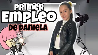 Daniela es modelo por 24 horas - primer empleo