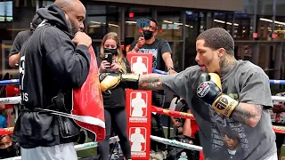 GERVONTA DAVIS FULL WORKOUT FOR MARIO BARRIOS FIGHT - FIRES OFF POWER COMBINATIONS DAYS FROM FIGHT