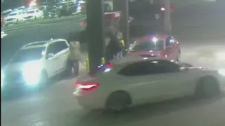 Attempted carjacking victim fights off would be thief