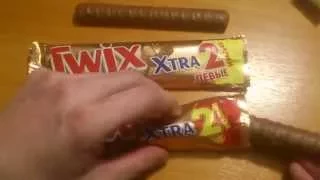 Мирим две палочки "Twix"