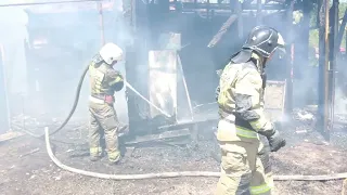 В Советском районе Астрахани сгорел многоквартирный дом