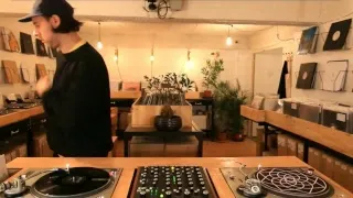 yoyaku instore session : DJ Boring