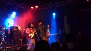 Chronixx & Zinc Fence Redemption - Here comes trouble - Live@LattepiùLive