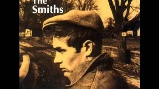 The Smiths - There Is A Light That Never Goes Out (live)