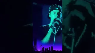 Justin Bieber tearing up while singing "2 much"