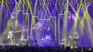 GENESIS - Invisible Touch // LIVE LONDON O2 Arena (24th March 2022) *THE LAST DOMINO!*