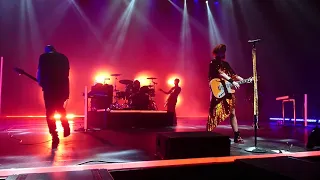 Garbage - You Look so Fine - Live 2018 (better audio)