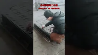 SYI mechanical spring assisted manhole cover